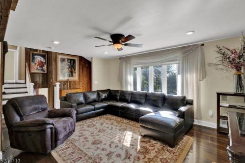 36 Aspen Rd, Town Center NJ 07052-1201 exterior