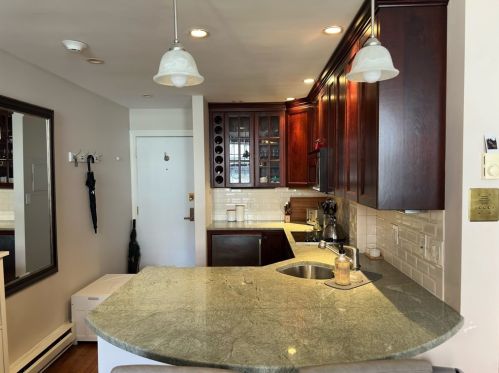 82 Chestnut St, Boston, MA