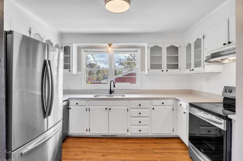 3102 Shamrock Dr, Greensboro NC  27408-3011 exterior