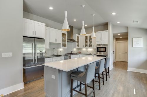 1485 Harts Mill Rd, Atlanta GA  30319-1824 exterior