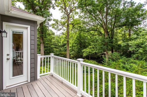 4 Argyle St, Rockville MD 20850-4417 exterior