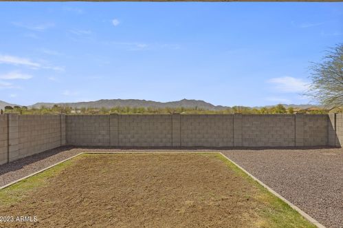 2837 Apollo Rd, Phoenix AZ  85041-5339 exterior