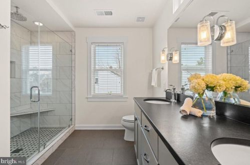 15 Chapman St, Alexandria VA 22301-2202 exterior