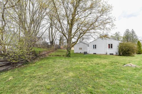 1901 Junction Ave, Kalamazoo MI  49048-1622 exterior