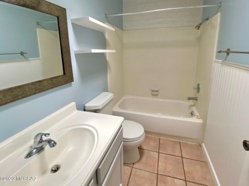 6126 14 St, Tucson AZ 85711-4215 exterior