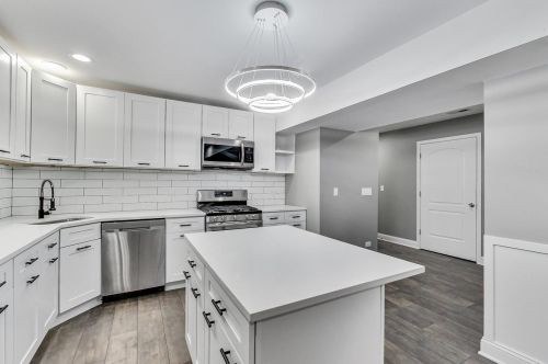 2718 Monroe St, Chicago IL 60624-2661 exterior