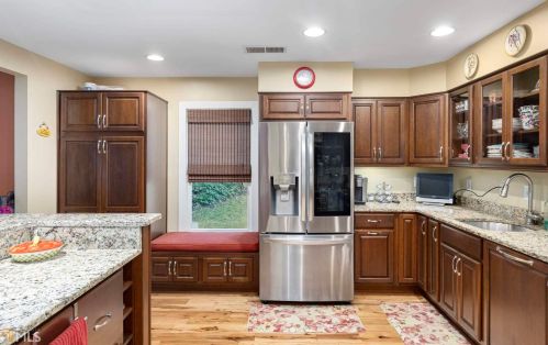 3901 Ashford Lk Ct, Atlanta GA 30319-5103 exterior