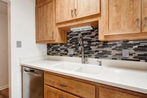 638 L St, Davis CA 95616-3940 exterior