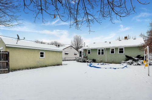 238 Spruce St, South Saint Paul MN 55075-3445 exterior