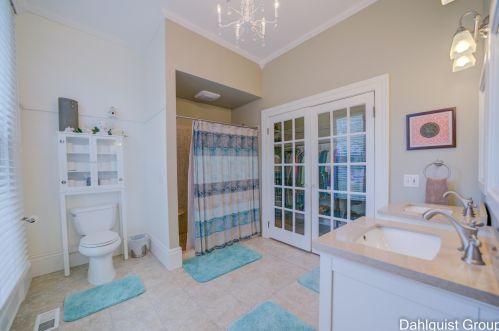 523 Clay Ave, Meskegon MI 49440-1002 exterior