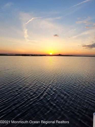 456 Marathon Ct, Lavallette, NJ 08735-3010