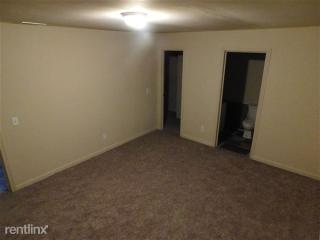 2828 Gale St, Indianapolis IN  46218-2949 exterior