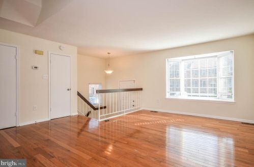 1922 Brightleaf Ct, Silver Spring MD  20902-5805 exterior