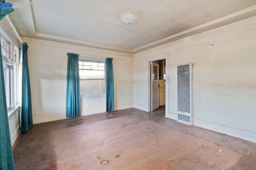 444 Jackson St, San Jose CA 95112-5101 exterior