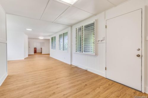 2971 Koali Rd, Honolulu HI 96826-1805 exterior