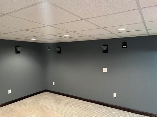 5 Ferland Dr, Killingly CT 06241-2001 exterior