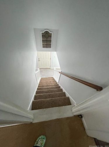 908 Plymouth St, Windsor CT 06095-3713 exterior