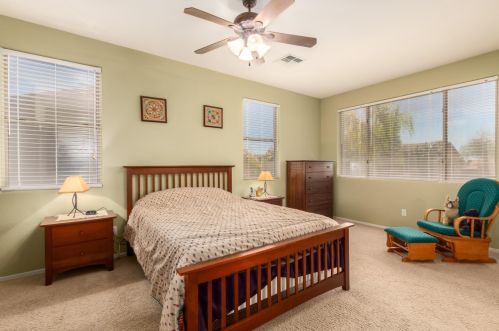 1773 San Carlos Pl, Chandler AZ 85249-2027 exterior