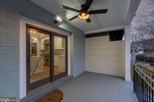 1337 Massachusetts Ave, Washington DC  20003-1540 exterior