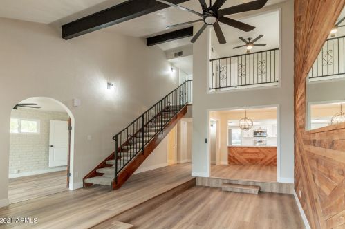 1214 Desert Cove Ave, Phoenix AZ  85020-1108 exterior