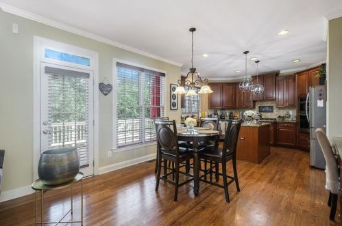 5239 Barrington Trce Dr, Atlanta GA 30331-9110 exterior