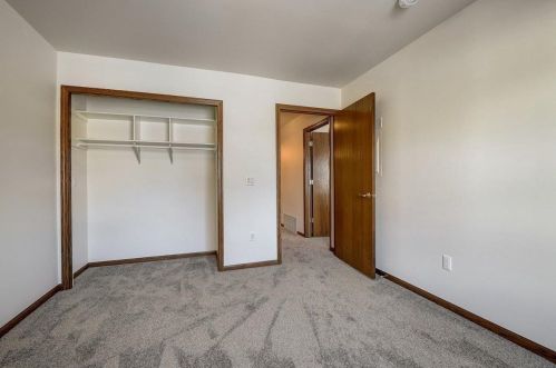 6014 Dell Dr, Madison WI  53718-8200 exterior