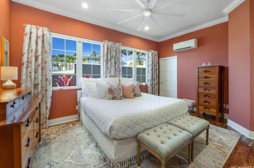 114 Kokololio Pl, Honolulu HI 96821-2562 exterior