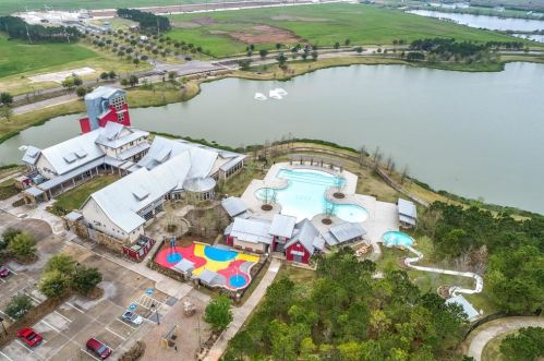 28203 Emerald Creek Ln, Fulshear TX 77441-2031 exterior