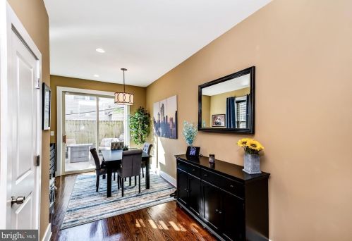 1222 Catharine St, Philadelphia PA 19147-2627 exterior