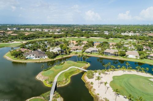 2354 Alexander Palm Dr, Naples FL 34105-3039 exterior