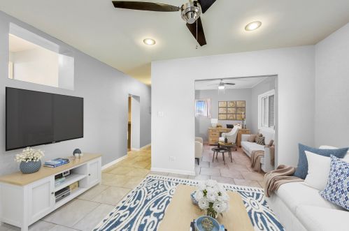 8908 Dorchester Ave, Chicago IL 60619-7005 exterior