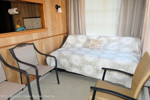 28 Swordfish Way, Lavallette NJ  08735-1327 exterior