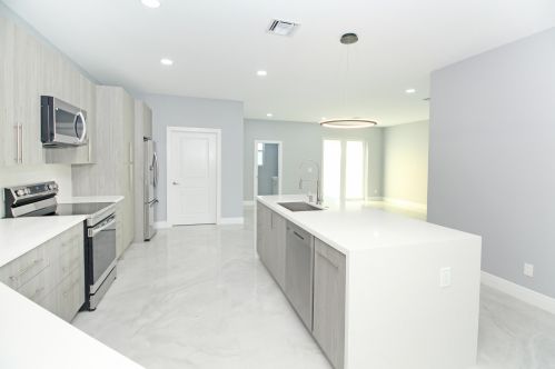 1749 California Blvd, Fort Pierce FL 34953-1159 exterior