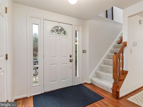 6070 Alexander Ave, Alexandria VA  22310-4382 exterior