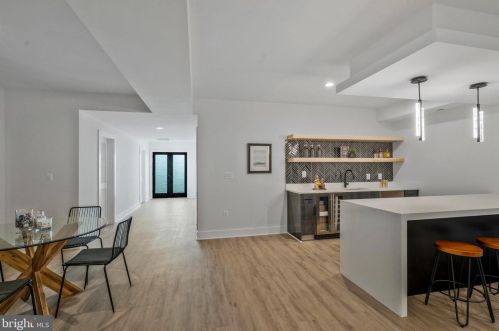 1520 Brookhaven Dr, Mc Lean VA  22101-4127 exterior