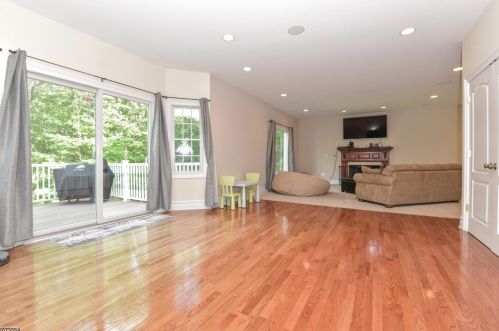 57 Boonton Ave, Kinnelon NJ  07405-2941 exterior