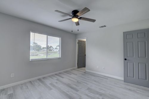 229 Kimball Cir, Fort Pierce FL exterior