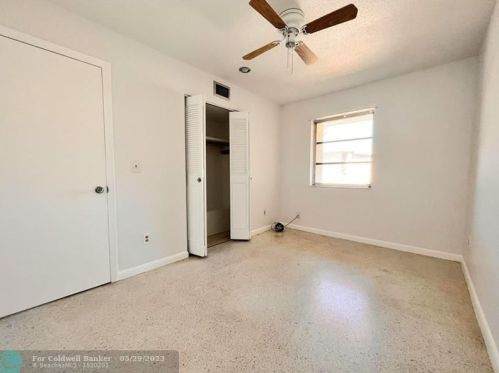 124 Lobster Rd, Fort Pierce FL  34983-1718 exterior