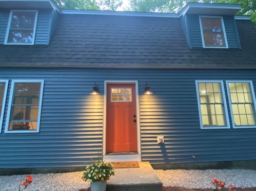 14 Rosewood Dr, Concord NH  03304-5109 exterior