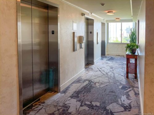 2045 Kalakaua Ave, Honolulu HI  96815-5118 exterior