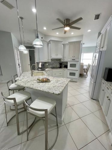 516 Eagle Crk Dr, Naples FL 34113-8015 exterior