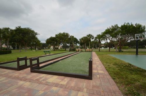 3050 Driftwood Way, Naples FL 34109-8943 exterior