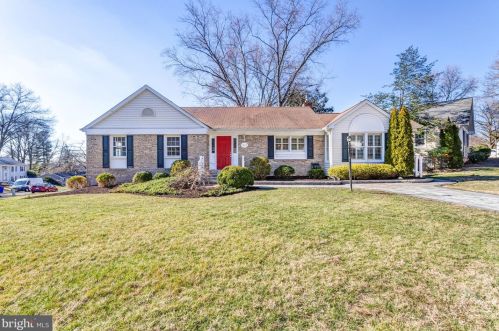 3801 Cobblestone Ct, Alexandria, VA 22306-1310