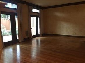 9215 Esplanade Dr, Dallas TX  75220-5068 exterior