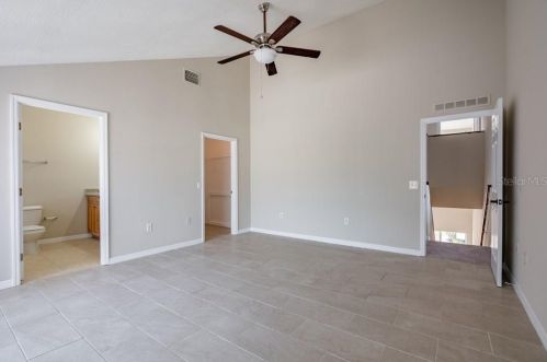 9517 Citrus Glen Pl, Tampa FL  33618-4032 exterior