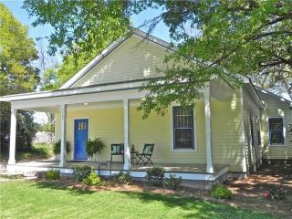 1562 Jonesboro Rd, Atlanta GA  30315-4029 exterior