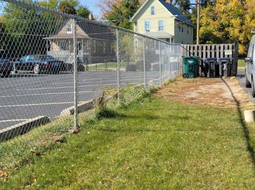 531 Oak St, Waukegan IL 60085-6530 exterior