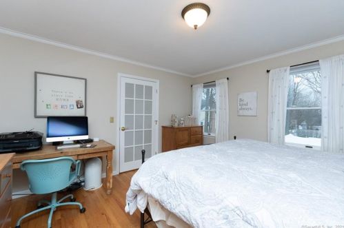 29 Kensett Ave, Wilton CT 06897-4401 exterior