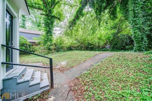 2935 Harlan Dr, Atlanta GA  30344-3705 exterior