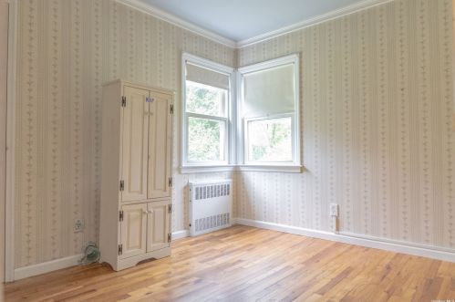 148 Foster Blvd, Babylon NY 11702-1517 exterior